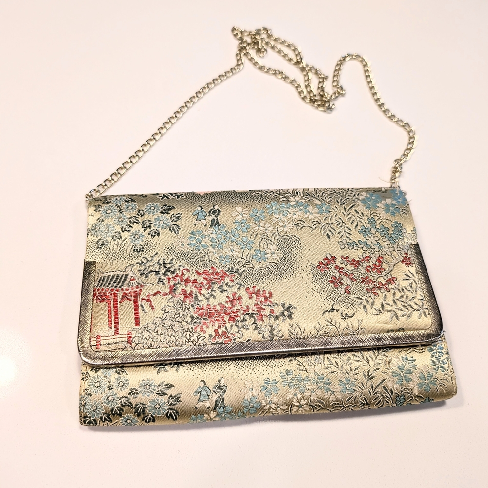 Vintage Gold Oriental Floral Metallic Clutch Gold Chain Bag